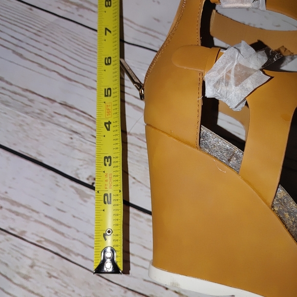 Wedges - Picture 3 of 6